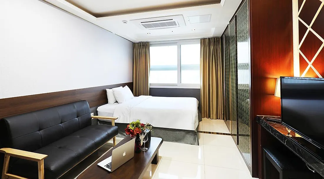 Intercity Seoul Hotel