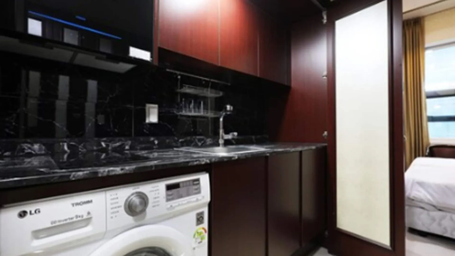 Intercity Seoul Hotel