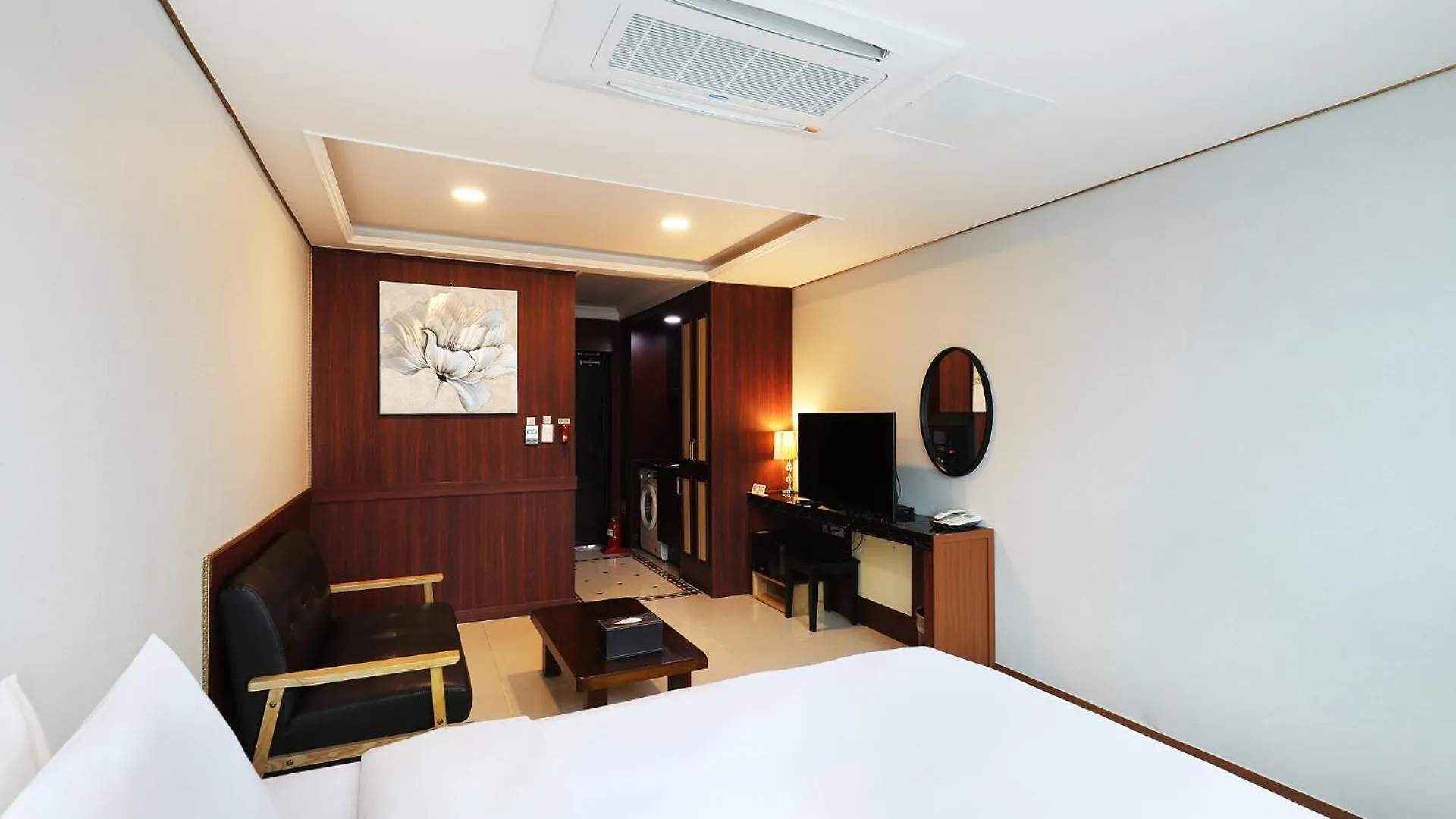 Intercity Seoul Hotel