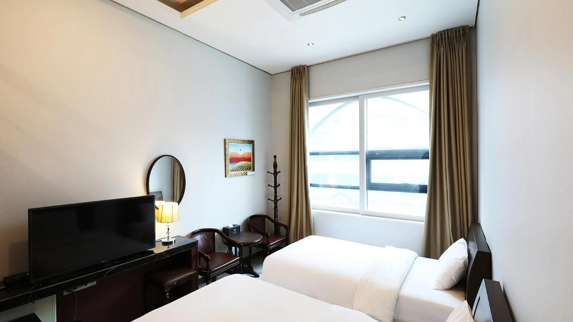 Intercity Seoul Hotel