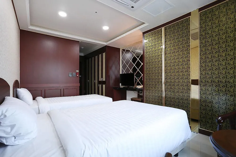 Intercity Seoul Hotel