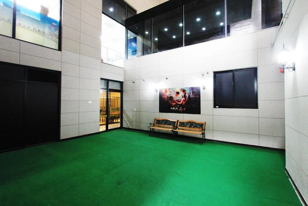 Intercity Seoul Hotel