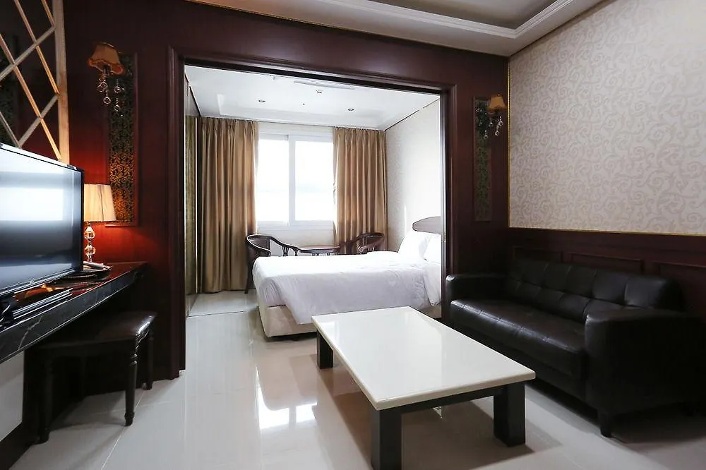Intercity Seoul Hotel